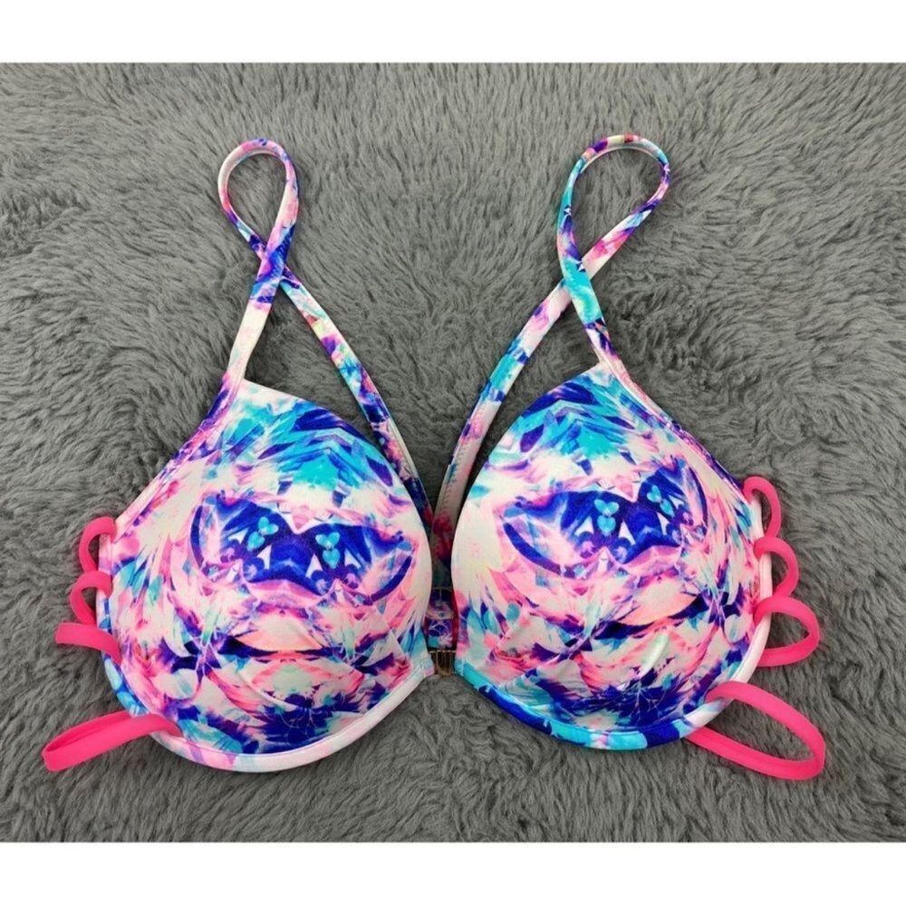 Victoria’s Secret front closure the fabulous swim top with strappy back